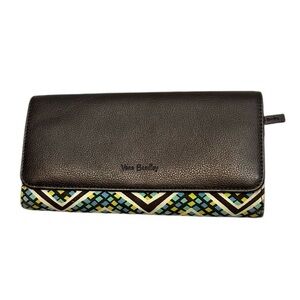 Vera Bradley RFID Wallet W RETIRED Rain Forest Pattern